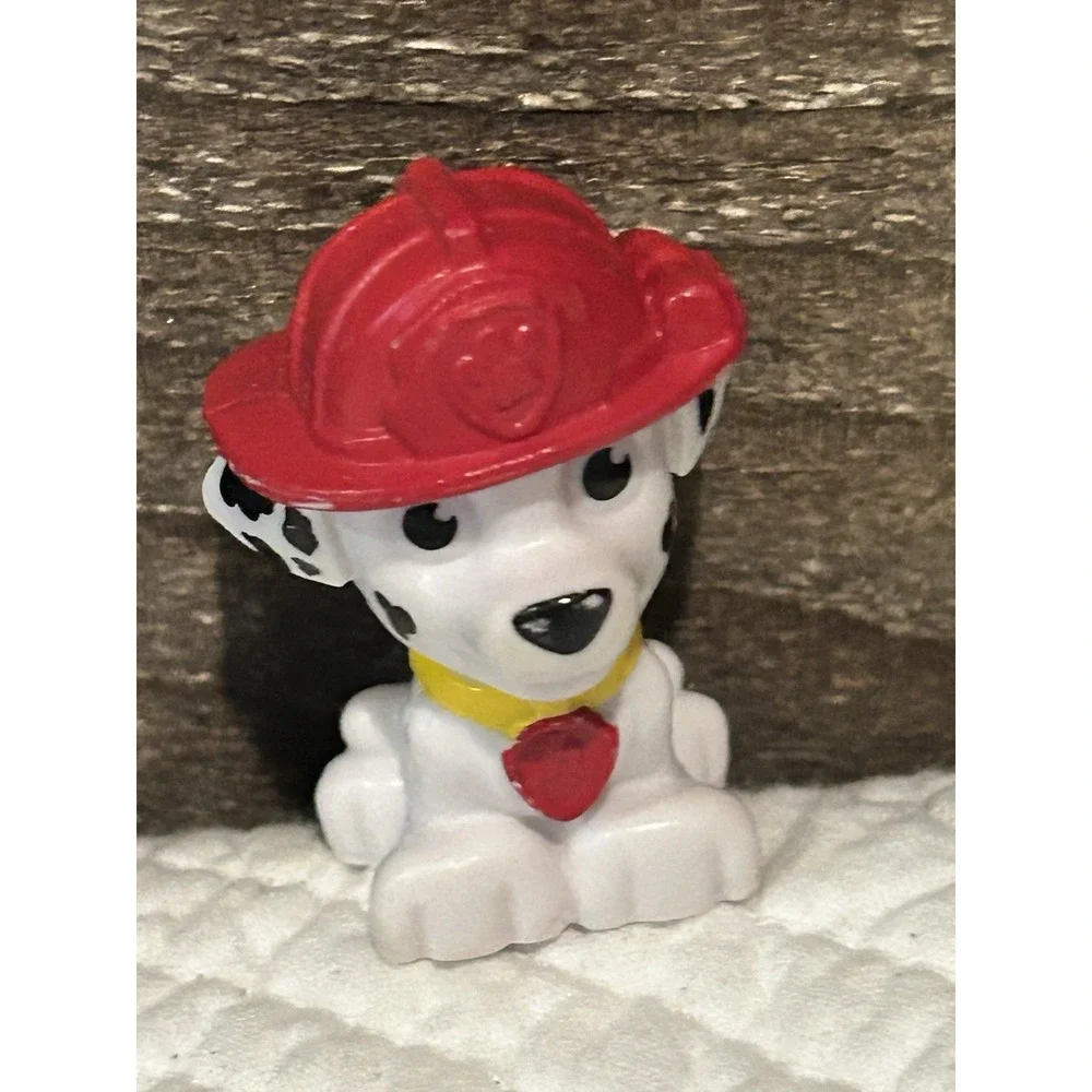 Paw Patrol Mini Figure lot Toy Set‎ Rocky Zuma  Tracker Marshall  2